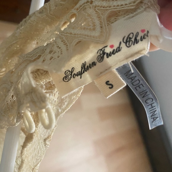 Southern Fried Chicks white and gold dress - Picture 3 of 3